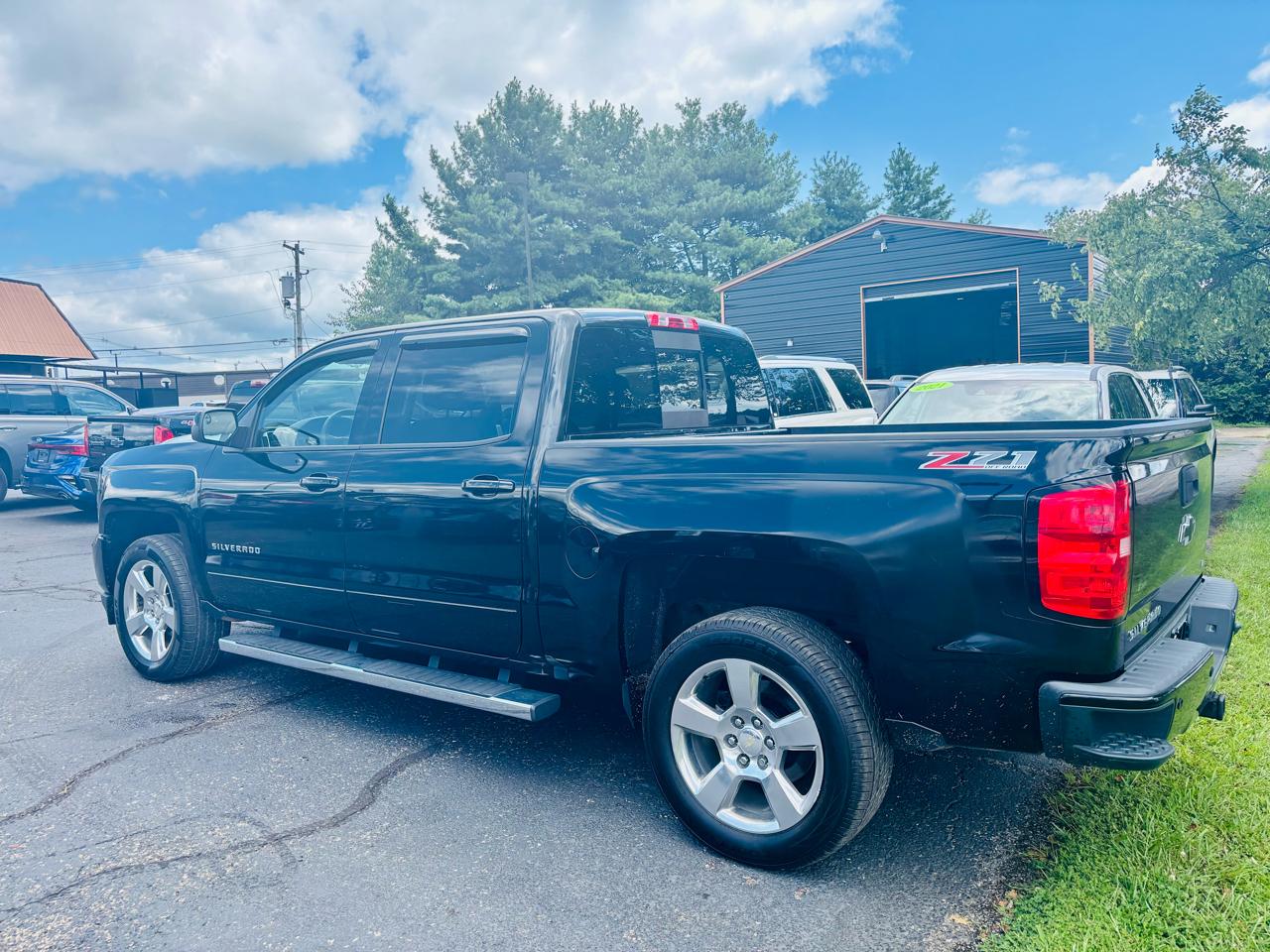 chevrolet silverado 1500 2017 3GCUKREC5HG171479 image chevrolet silverado 1500 2017 3GCUKREC5HG171479 image